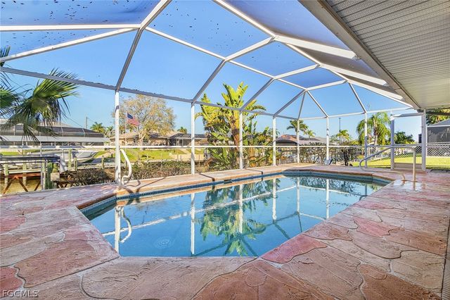 2236 SE 11th PL, Cape Coral, FL 33990