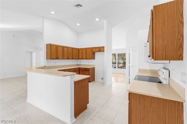 2236 SE 11th PL, Cape Coral, FL 33990