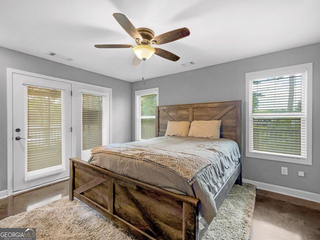 137 D Weavers Lakefront Road, Jackson, GA 30233