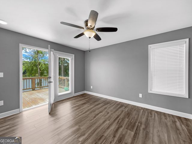 137 D Weavers Lakefront Road, Jackson, GA 30233