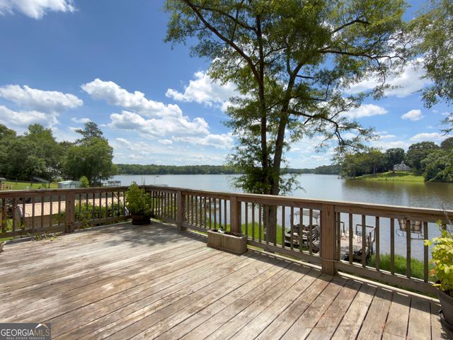 137 D Weavers Lakefront Road, Jackson, GA 30233