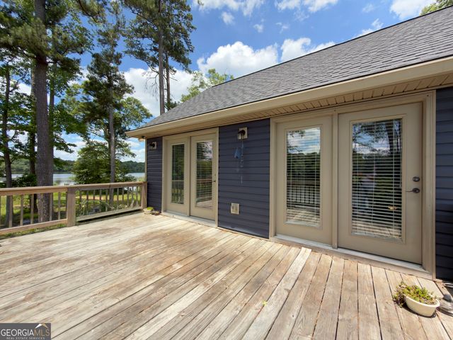 137 D Weavers Lakefront Road, Jackson, GA 30233