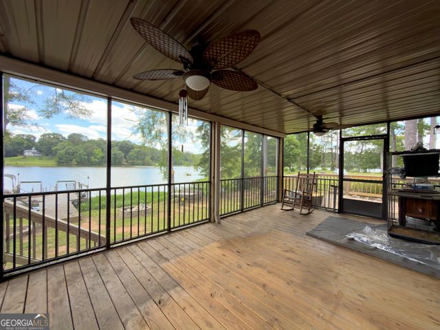 137 D Weavers Lakefront Road, Jackson, GA 30233