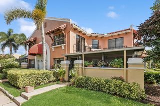 24 Uno Lago Drive, Juno Beach, FL 33408