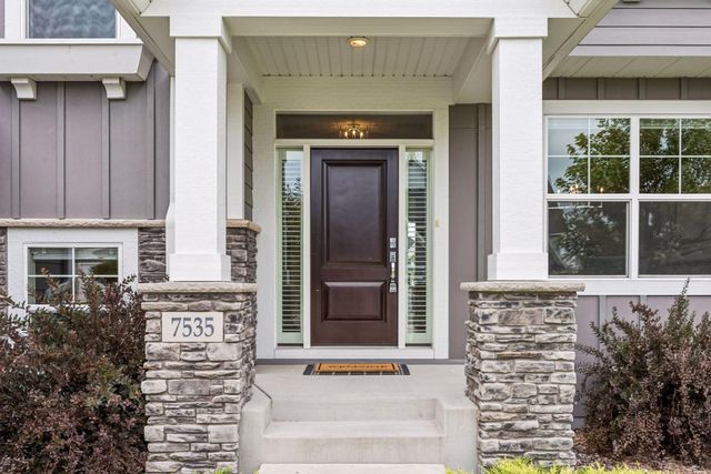 7535 Urbandale Lane N, Maple Grove, MN 55311