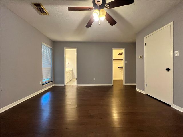 15903 Brookvilla Drive, Houston, TX 77059