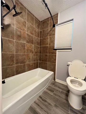 15903 Brookvilla Drive, Houston, TX 77059