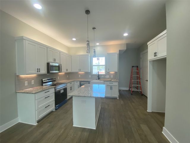 309 N Mill Street, Lewisville, TX 75057