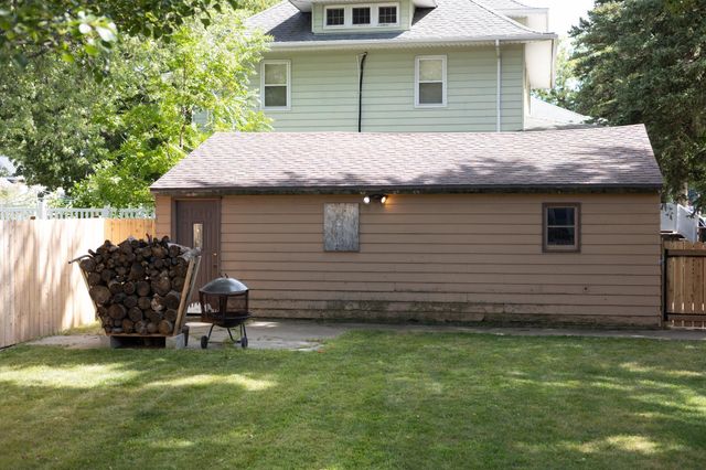 1300 7th Avenue, Worthington, MN 56187