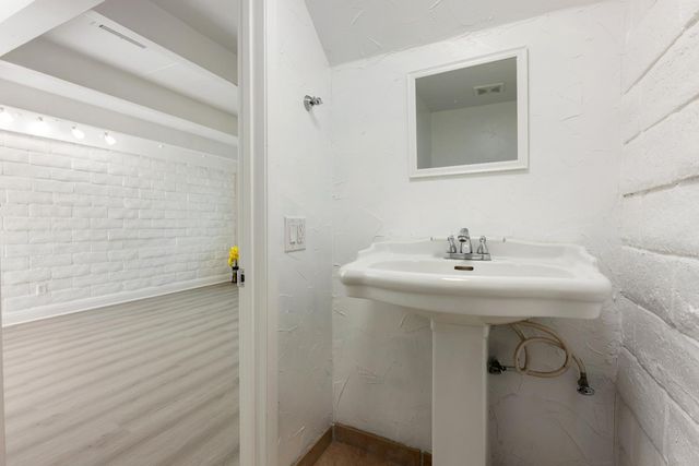 864 Rutledge Dr, Lodi, CA 95242