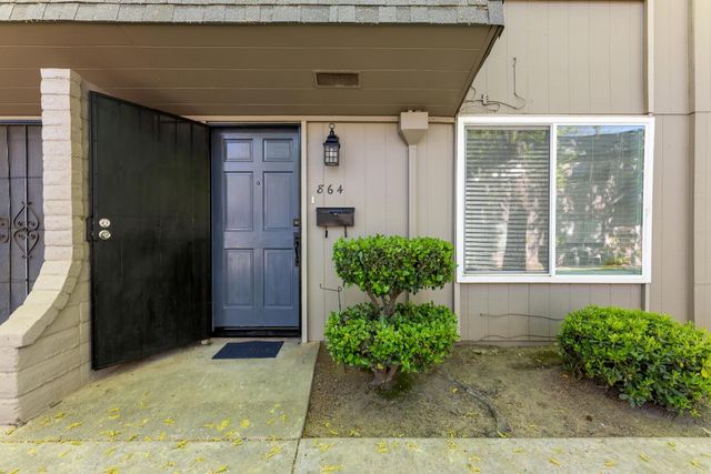 864 Rutledge Dr, Lodi, CA 95242