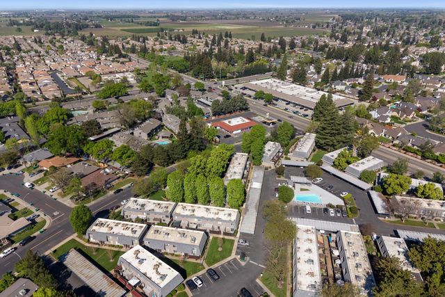 864 Rutledge Dr, Lodi, CA 95242