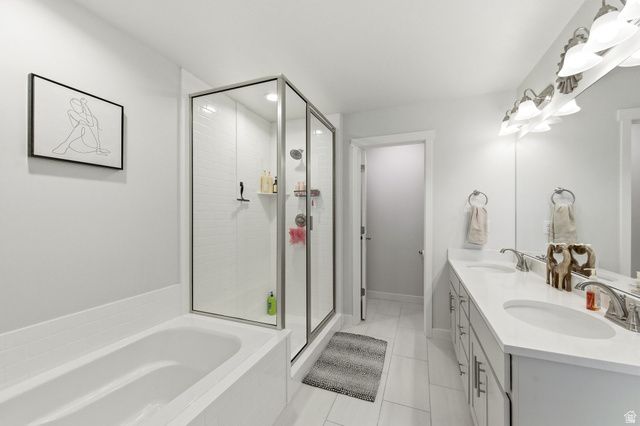 1038 S OLD TOWNE RD, Layton, UT 84041