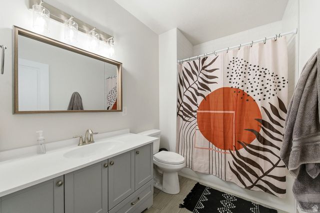 1038 S OLD TOWNE RD, Layton, UT 84041