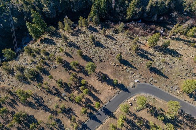 19365 Rim View Court, Bend, OR 97703