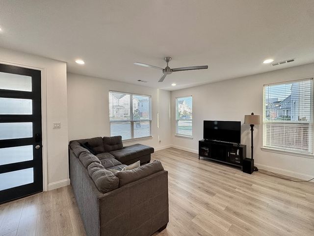 3433 Vista Highlands Lane, Fort Worth, TX 76135