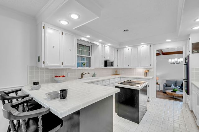 211 W Hills Ter, Dickson, TN 37055