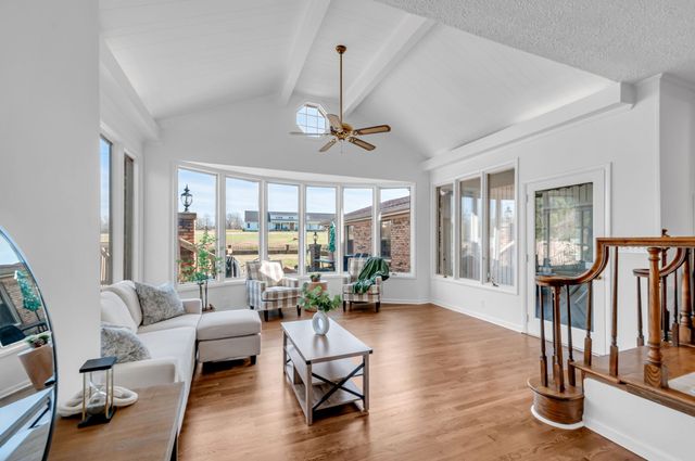 211 W Hills Ter, Dickson, TN 37055