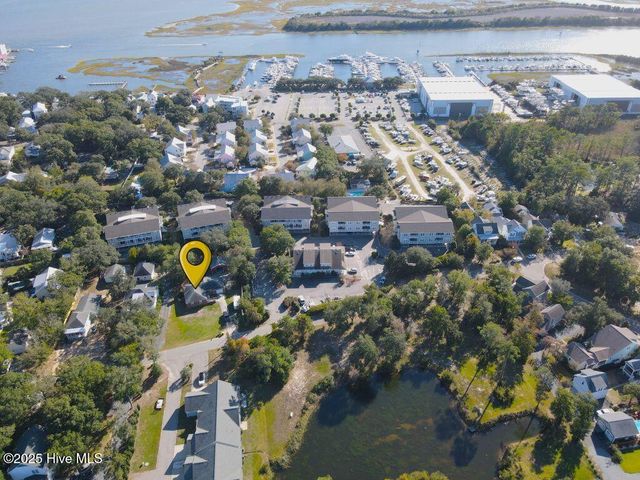 511 W St George Street, Southport, NC 28461