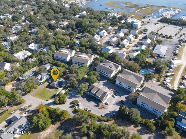 511 W St George Street, Southport, NC 28461