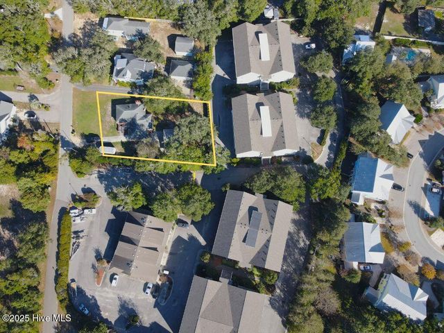 511 W St George Street, Southport, NC 28461