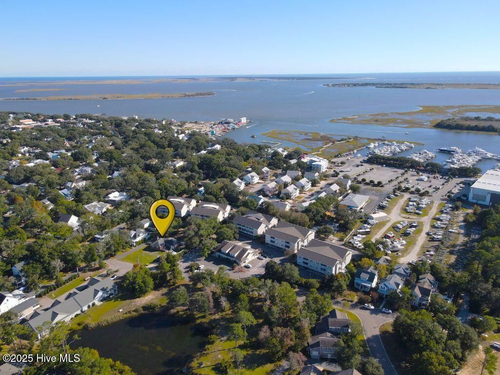 511 W St George Street, Southport, NC 28461