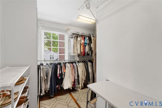 300 Sunset Dr, Richmond, VA 23229
