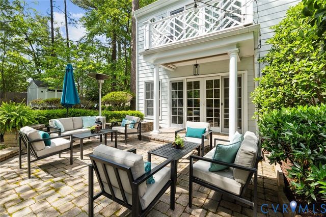 300 Sunset Dr, Richmond, VA 23229