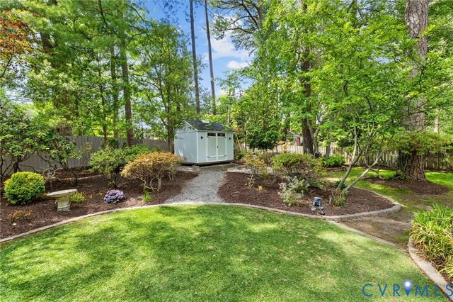 300 Sunset Dr, Richmond, VA 23229