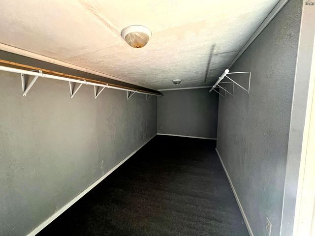 402 S RED RIVER, Henrietta, TX 76365