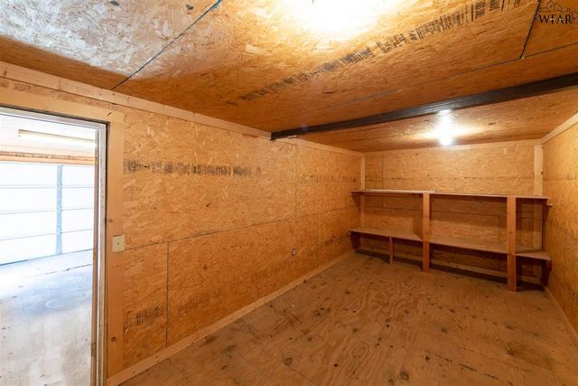 402 S RED RIVER, Henrietta, TX 76365