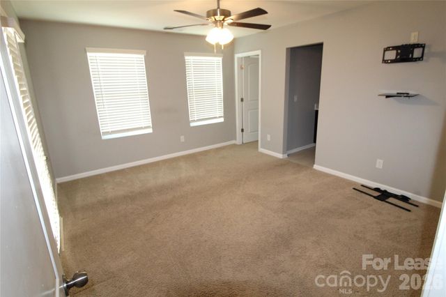 1406 Kings Grove Drive, York, SC 29745