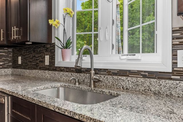 99 Elm St 99, Shrewsbury, MA 01545