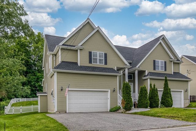 99 Elm St 99, Shrewsbury, MA 01545