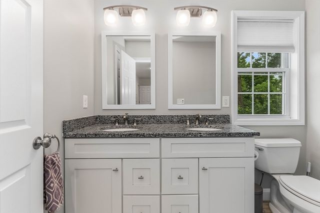 99 Elm St 99, Shrewsbury, MA 01545