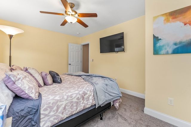 99 Elm St 99, Shrewsbury, MA 01545