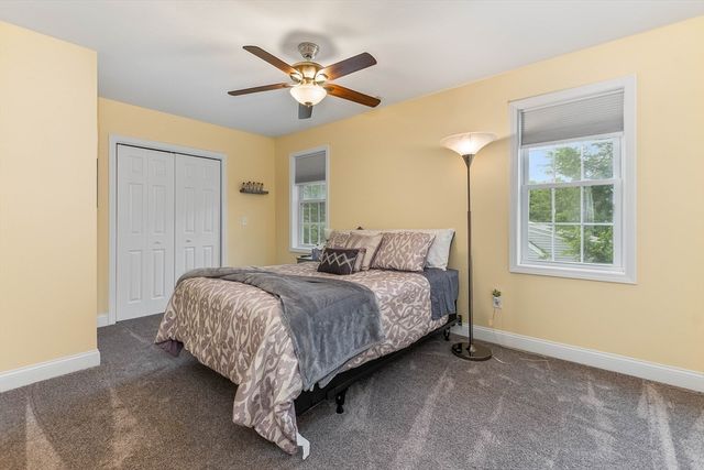 99 Elm St 99, Shrewsbury, MA 01545