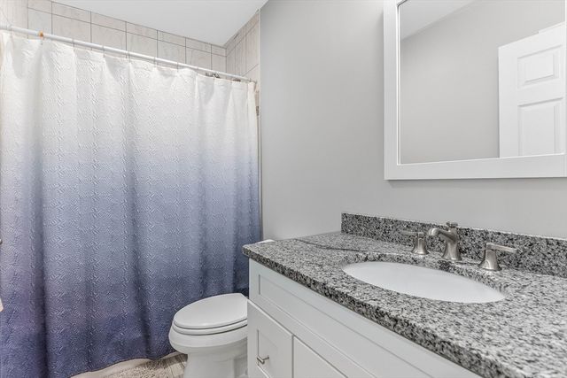 99 Elm St 99, Shrewsbury, MA 01545
