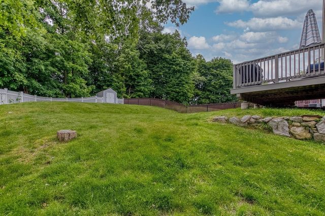 99 Elm St 99, Shrewsbury, MA 01545