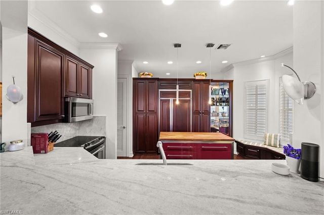 5045 Blauvelt WAY 201, Naples, FL 34105
