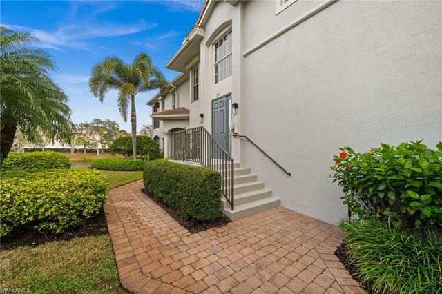 5045 Blauvelt WAY 201, Naples, FL 34105