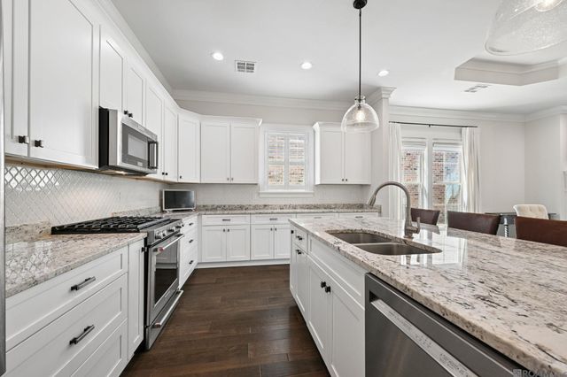 305 Rue Petite, Covington, LA 70433