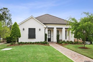305 Rue Petite, Covington, LA 70433