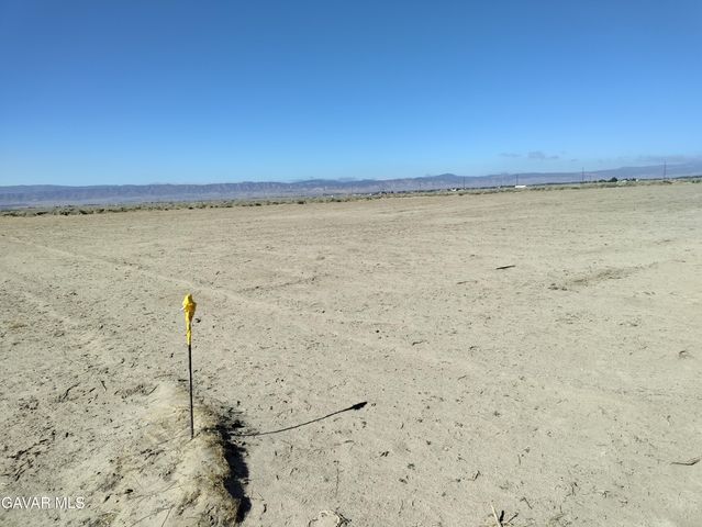 Cor Avenue D8 67 Stw, Lancaster, CA 93536