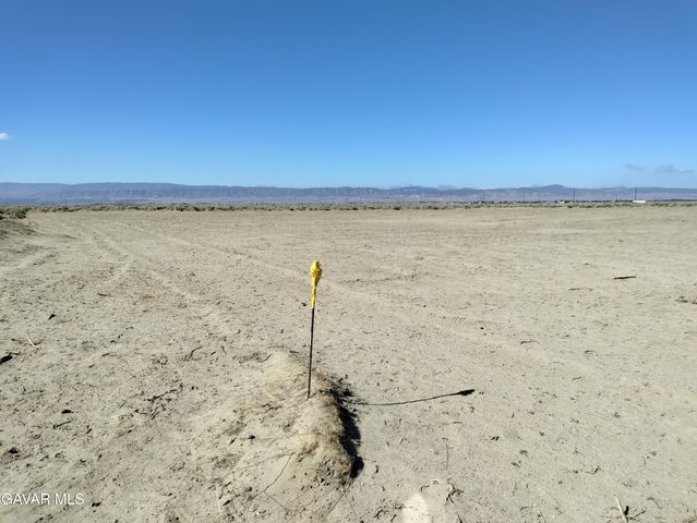 Cor Avenue D8 67 Stw, Lancaster, CA 93536