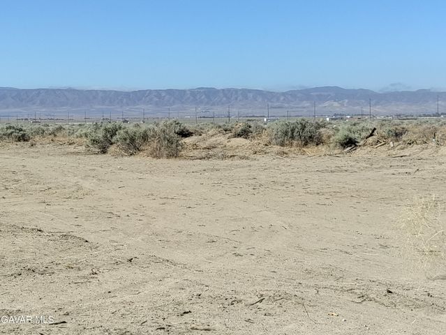Cor Avenue D8 67 Stw, Lancaster, CA 93536