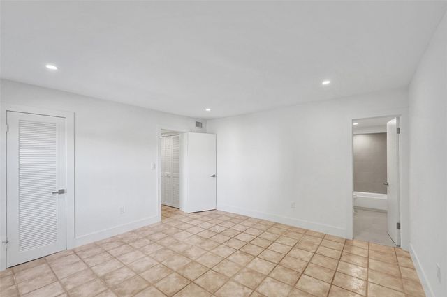 4040 N Hills Drive 24, Hollywood, FL 33021