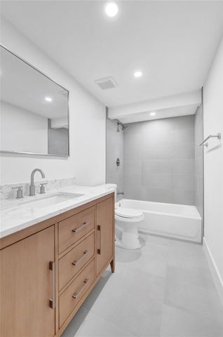 4040 N Hills Drive 24, Hollywood, FL 33021