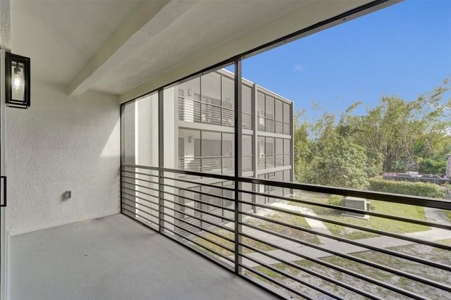 4040 N Hills Drive 24, Hollywood, FL 33021