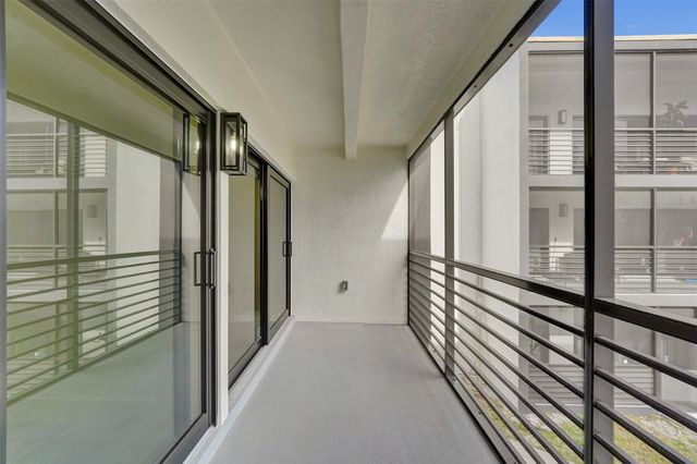 4040 N Hills Drive 24, Hollywood, FL 33021